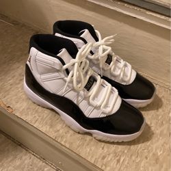 Jordan 11s 