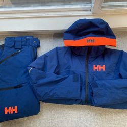Kids Helly Hansen ski/snowboarding Bundle