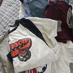 Mostly for youth Size M, snd L.  And a hat included.