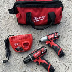 Milwuakee M12 Drill Set Kit 