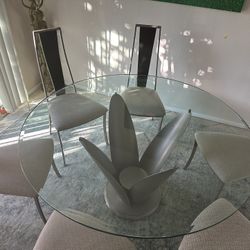 Dinning Table 