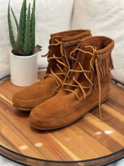 MINNETONKA Leather Boots with Frenchies , Size 9