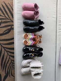 Kid Shoes sz 2