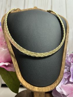 Choker Necklace 