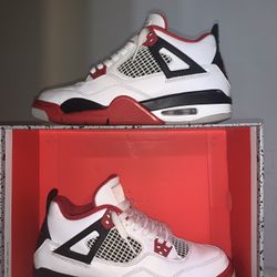 Jordan 4 Fire Reds