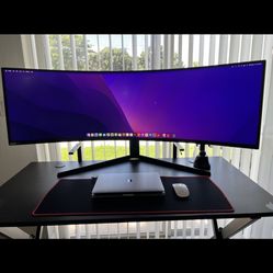 Samsung Odyssey monitor de computadora G9 de 42 pulgadas y mesa de videojuegos