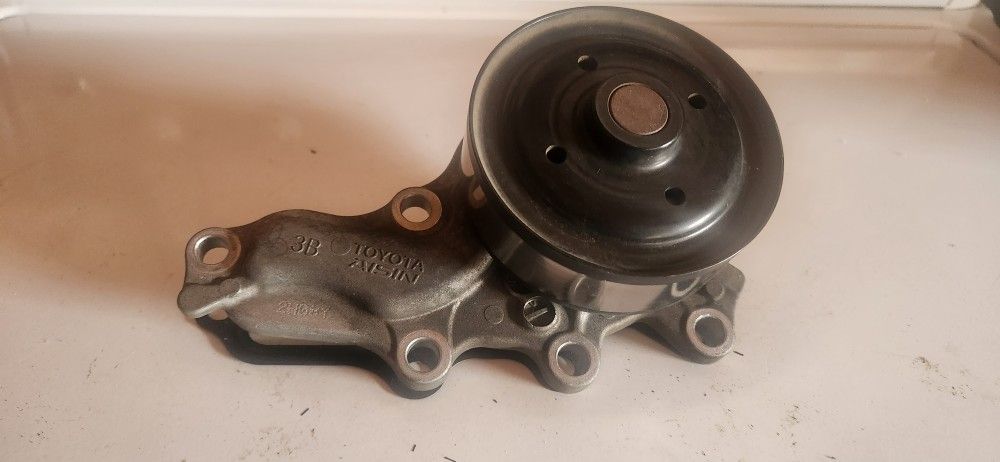 Water Pump Oem Toyota 