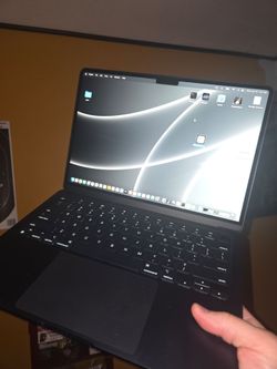 MACBOOK AIR  M2  8GB