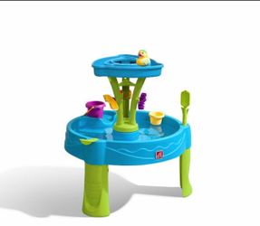 Step2 Summer Showers Splash Tower water table