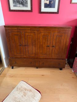 Murphy bed