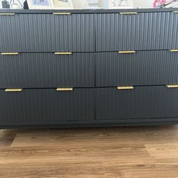 6 Drawer Dresser 