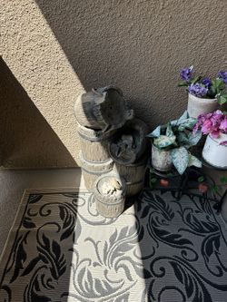 Plant Stand With Pots 25