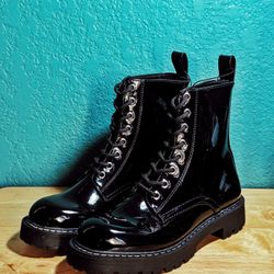 New Women's Combat Boots Size 7