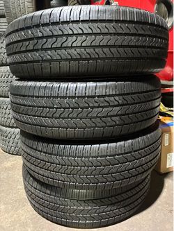 Set of 4 matching tires all season Firestone 235/65R18