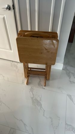 4 Snack TV Tables With Stand Oak