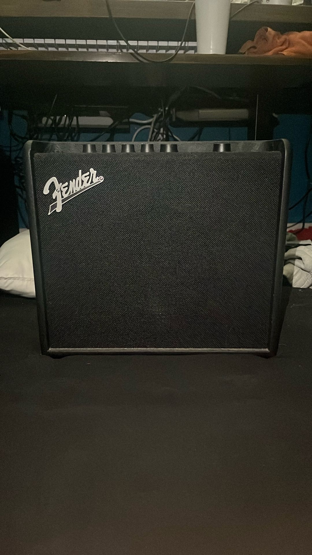 Fender Mustang LT25 - MINT CONDITION