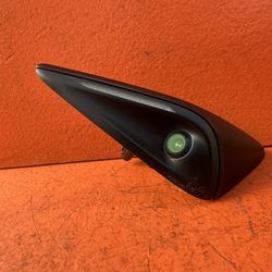 2024 2025 Tesla Model 3 Front Right Camera Repeater / Fender Turn Signal OEM