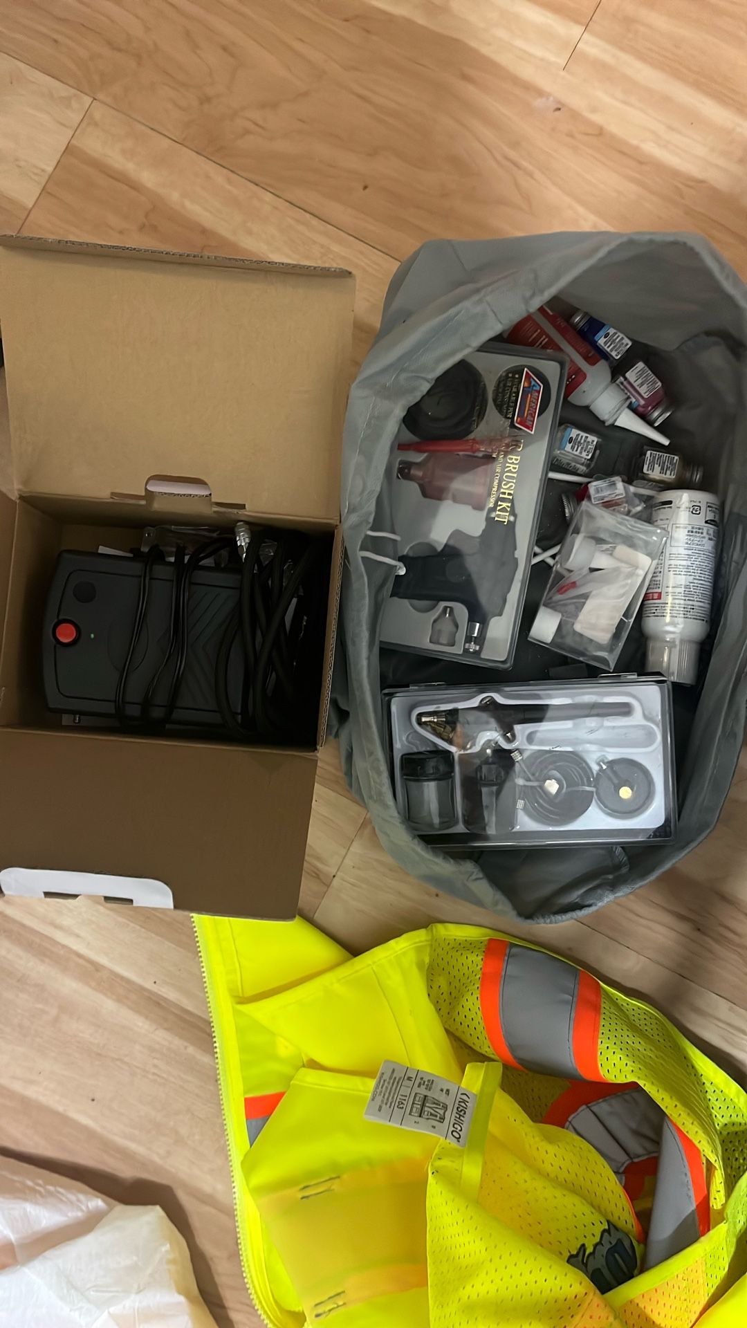 Airbrush Kit With Compressor And Two Airbrushes