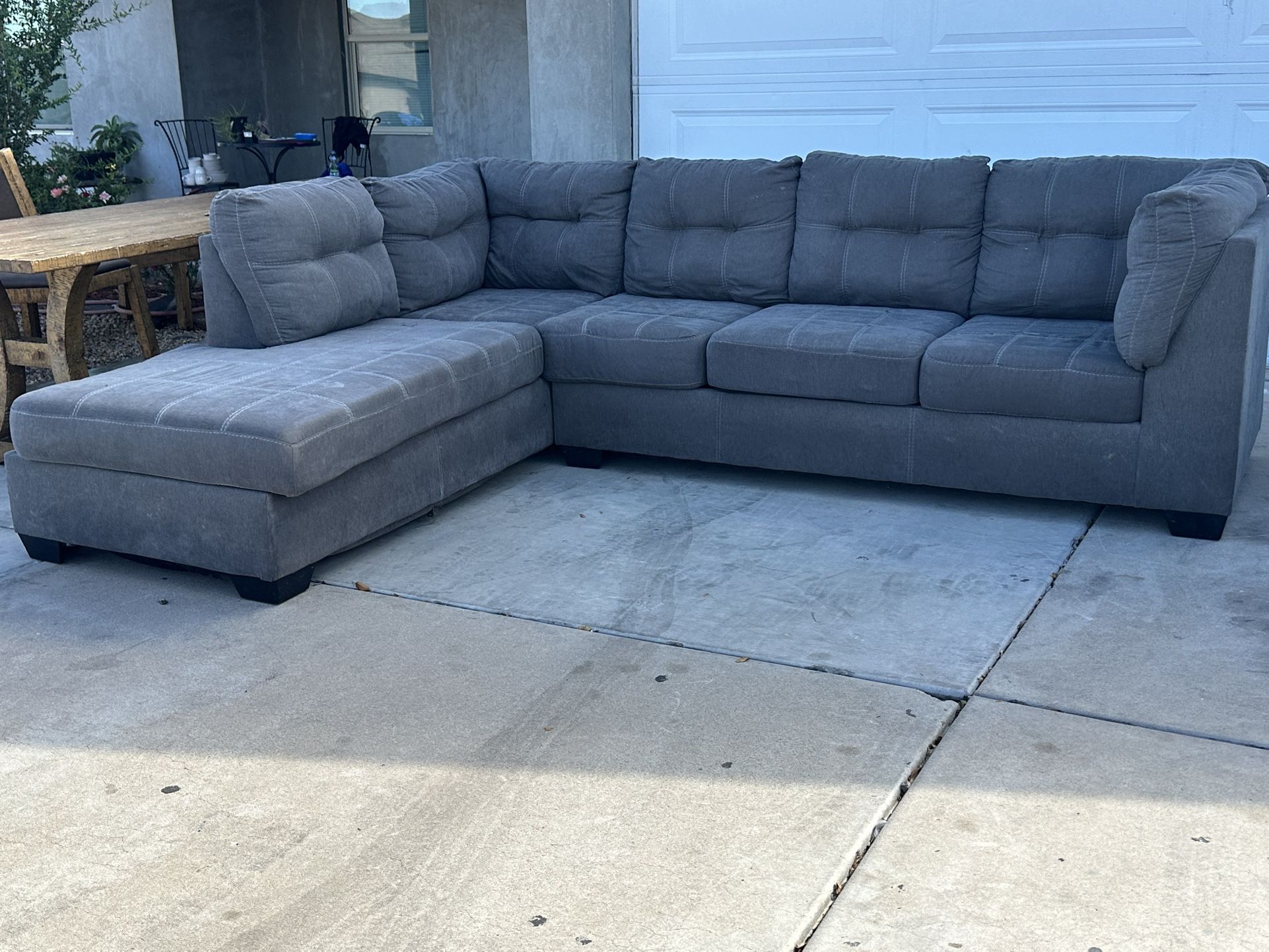 Seccional Couches