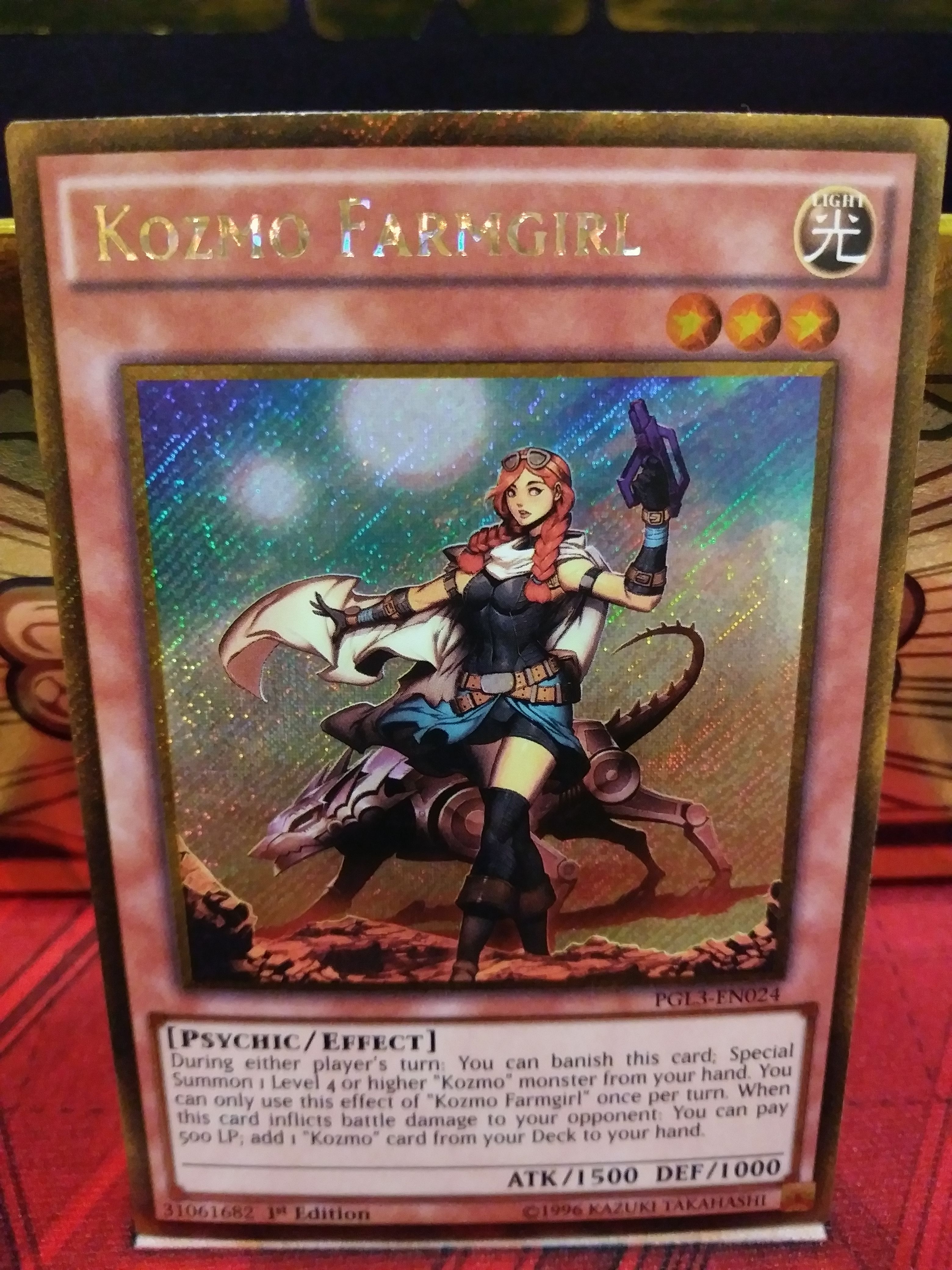 YUGIOH KOZMO FARMGIRL GOLD SECRET RARE MINT CONDITION!!!