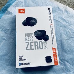 JBL TUNE 130NC  Noise Canceling Earbuds 