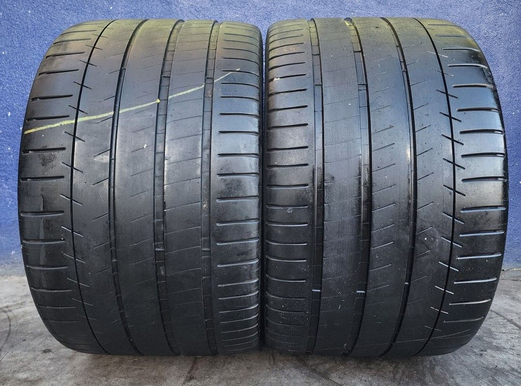 2 USED TIRES MICHELIN 335/25/20