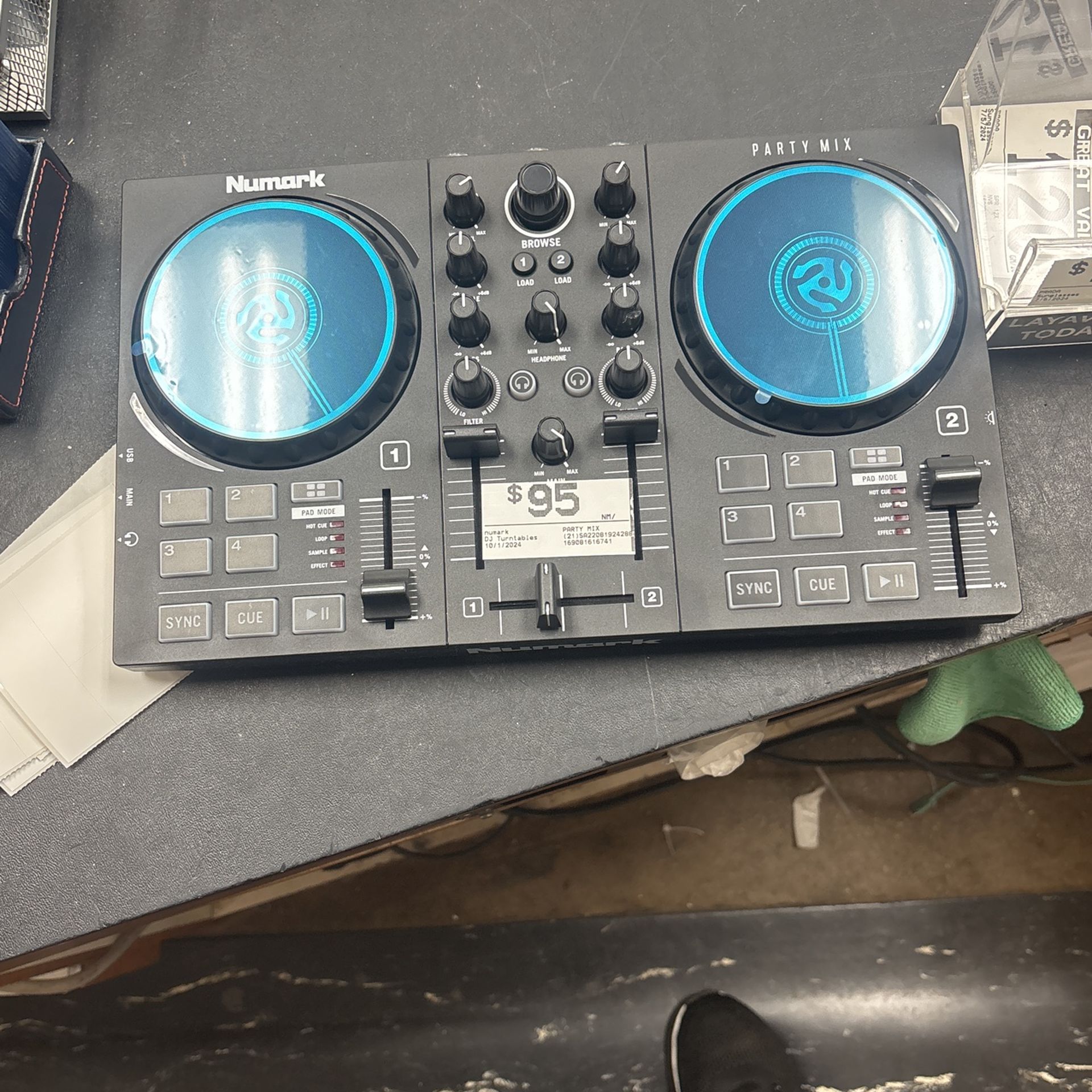 DJ Turntable