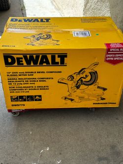 DEWALT DWS779 12” Double Bevel Sliding Compound Miter Saw