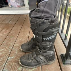 motocross boots 