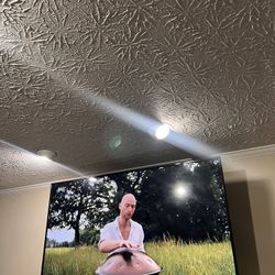 65 Inch LG Smart Tv