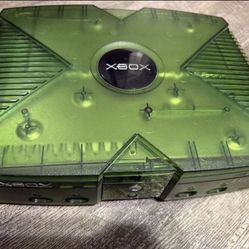 Original Xbox Halo edition console