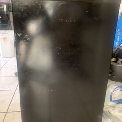 Mini Fridge 3ft