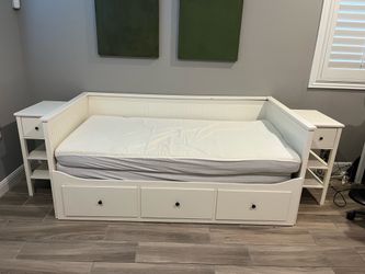 Giving away bed/frame
