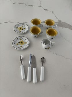 Play tea set