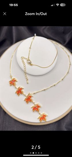 Maple Leaf Style Necklace 