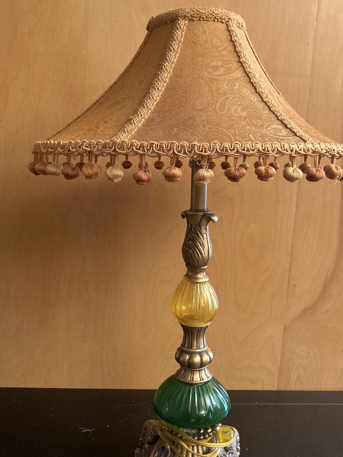 Rare vintage style pompom lamp