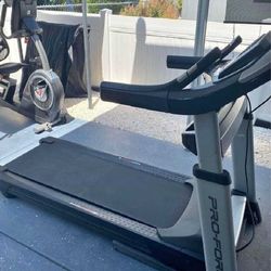 Master Treadmill - Advance Your Fitness Goals PM commercial