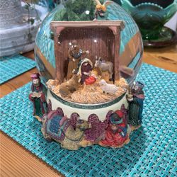 large Nativity Glass, Snow Globe Music Box