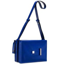 Chic turquoise snake print design. Perfect for adding flair to any outfit. Ideal for fashion-forward women.