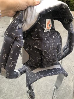 ergobaby baby carrier For $30