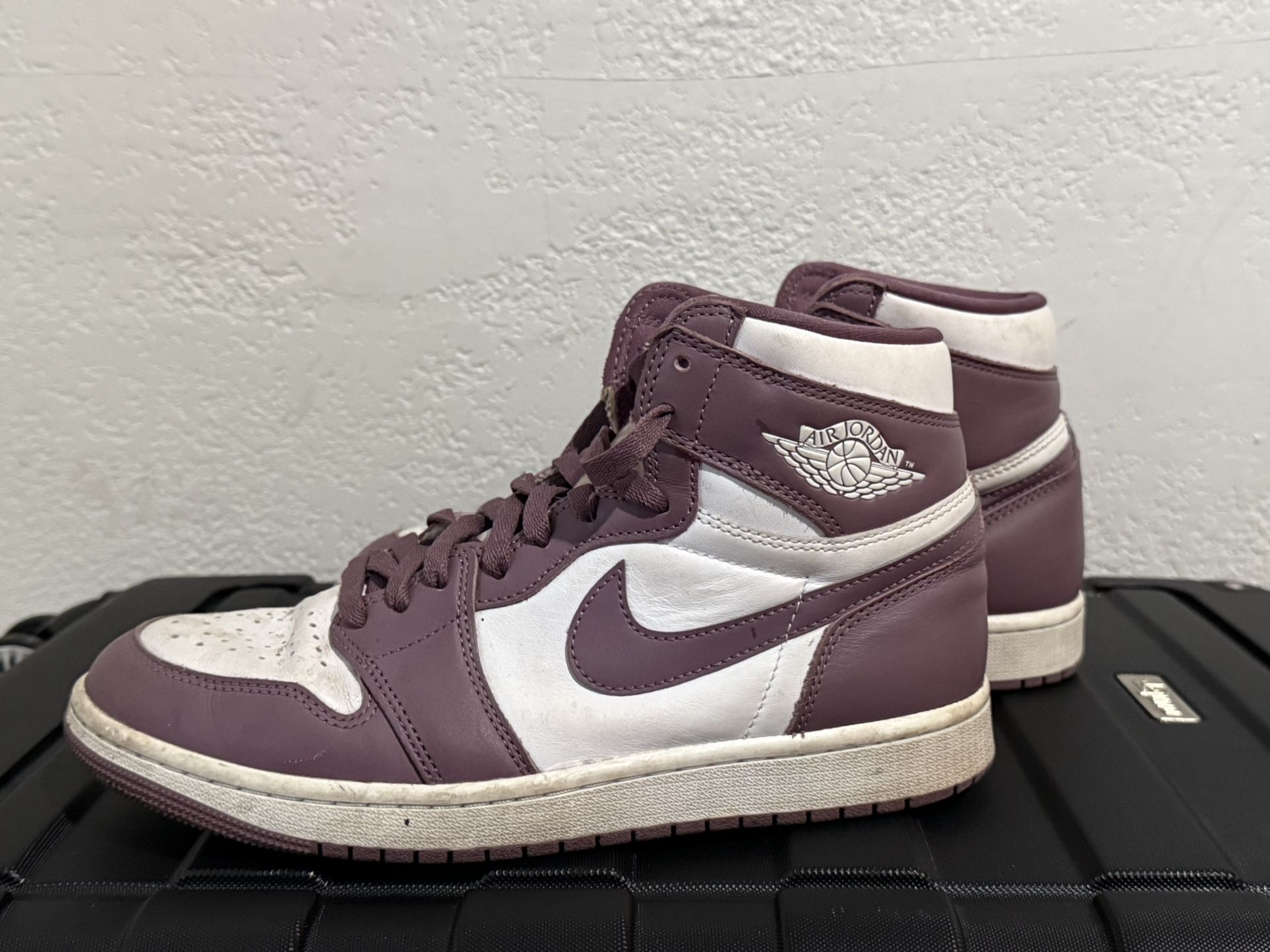 Air Jordan 1 Retro High OG \'Mauve’ | NWT | Sz 10.5M/12W Air Jordan 1 High OG  main image 4