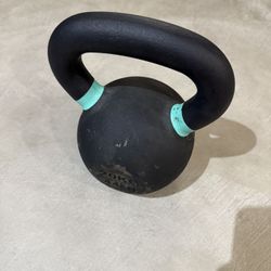 44 LB / 20 KG Iron Kettlebell
