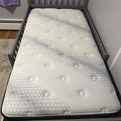 DuetSleep by Visionary Somerset Wrapped Coil Plush Tight Top TWIN Mattress PURCHASED 6 MONTHS AGO