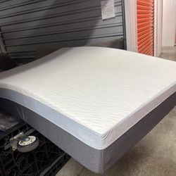QUUEN 12” Mattress 