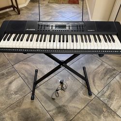 Alesis Talent 61-Key Portable Keyboard - USED