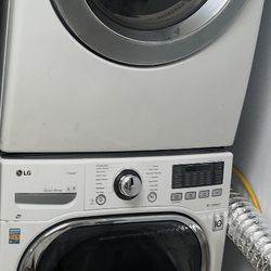 LG Stackable Washer & Gas Dryer Set - High Efficiency - $600 OBO