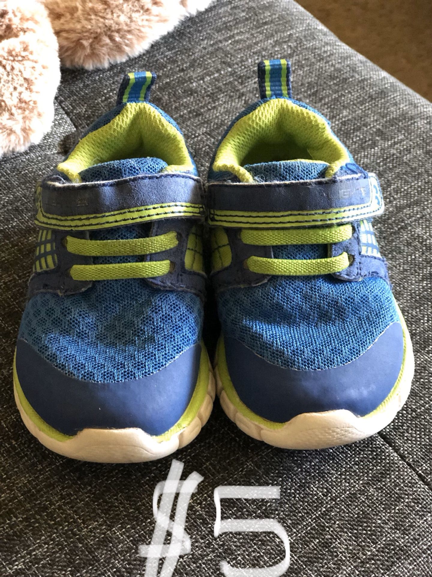 Size 4 baby toddler shoes