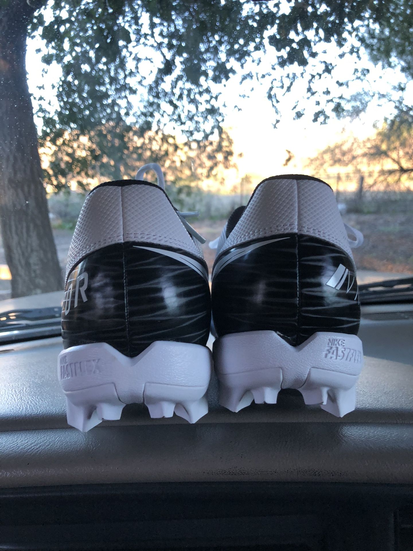 Nike Mercurial Vapor 360 12 Elite SG ACC Metal Soccer Cleats AQ0595-071  Men's size 6 for Sale in Chula Vista, CA - OfferUp