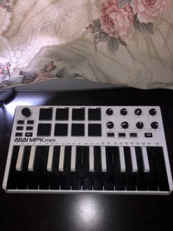 AKAI MIDI Keyboard