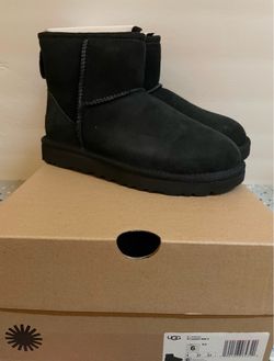 UGG W Classic Mini II BLK